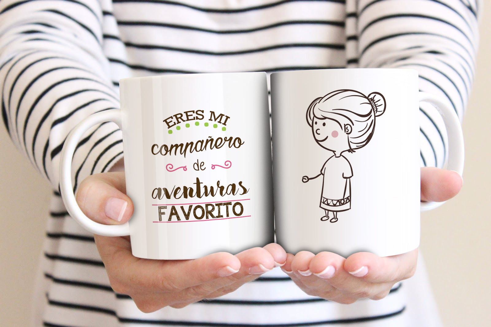 2 tazas "Eres mi compañera de aventuras favorita"