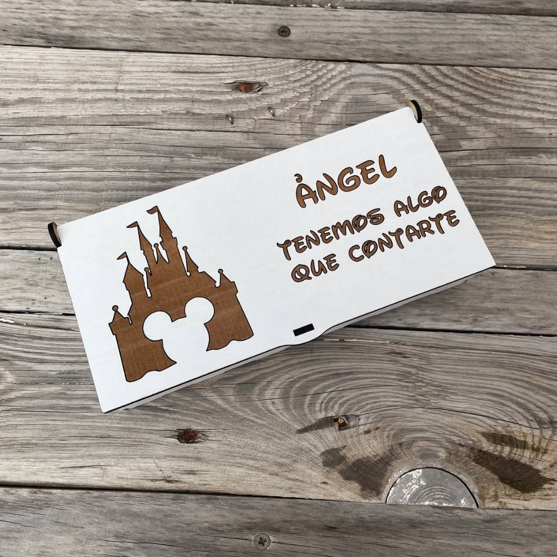 Llave invitacion Disney con caja