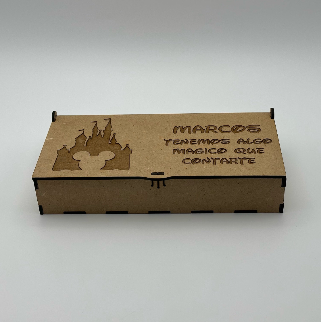 Llave invitacion Disney con caja