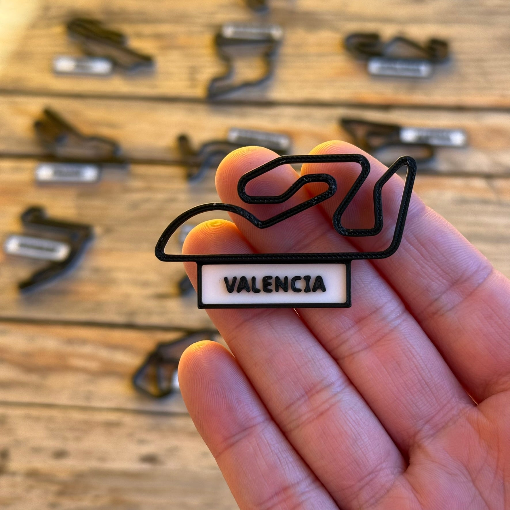 Imanes 22 circuitos de MotoGP 2025