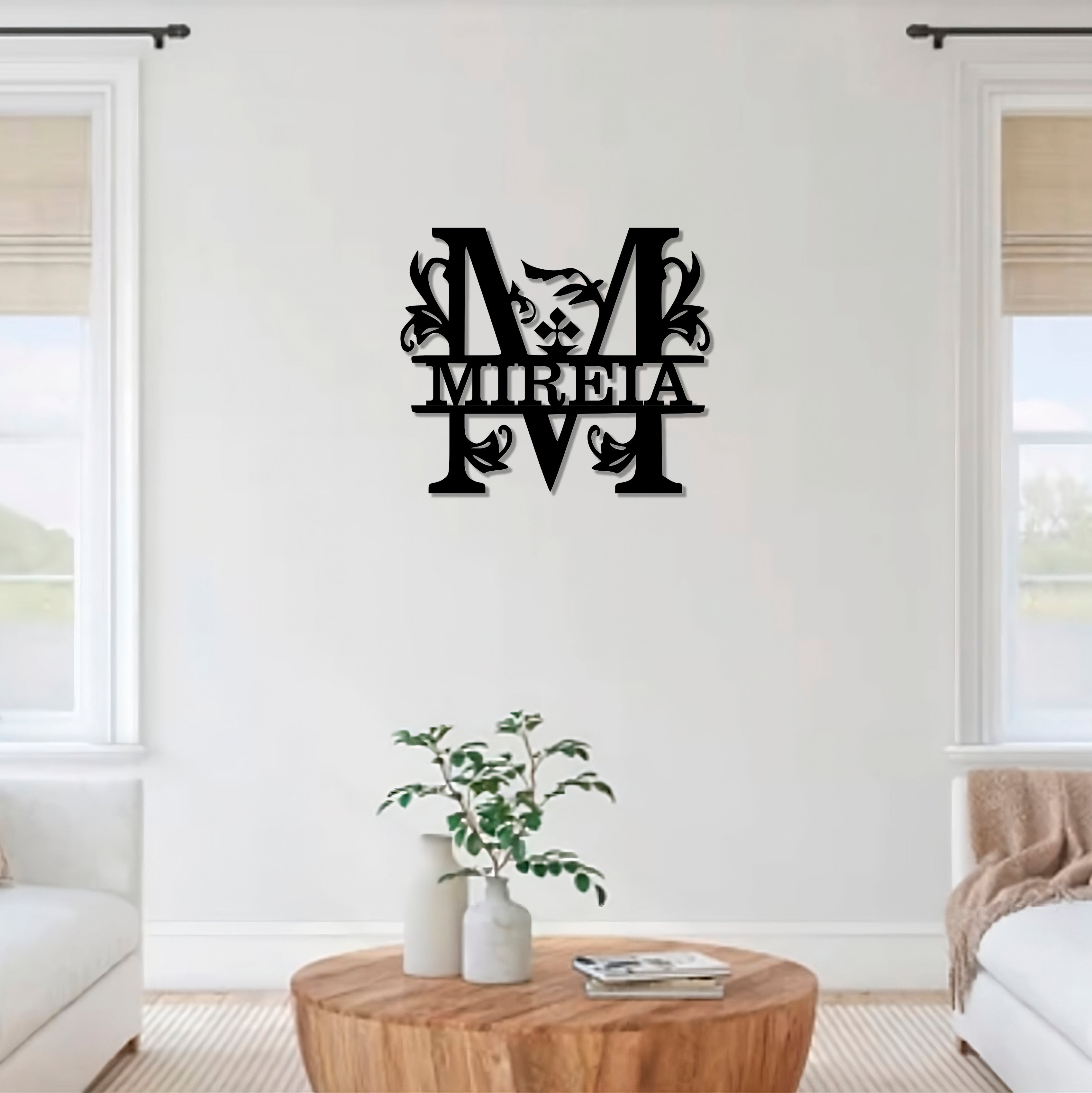 Inicial "M" gigante con Nombre