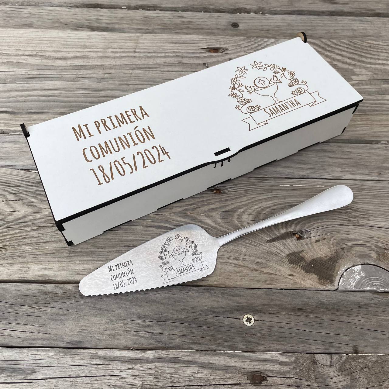 Pala de tarta con caja de madera