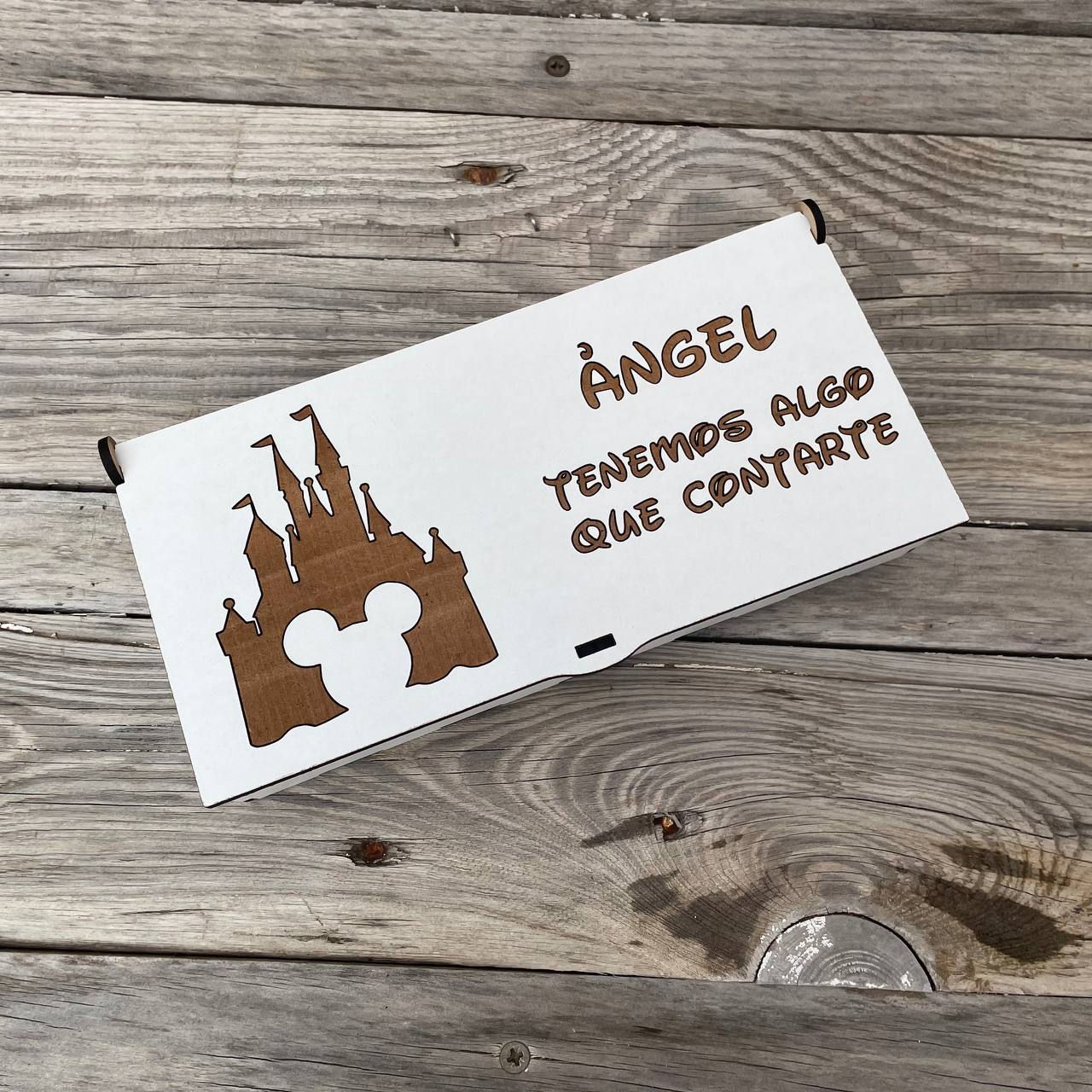Llave invitacion Disney con caja
