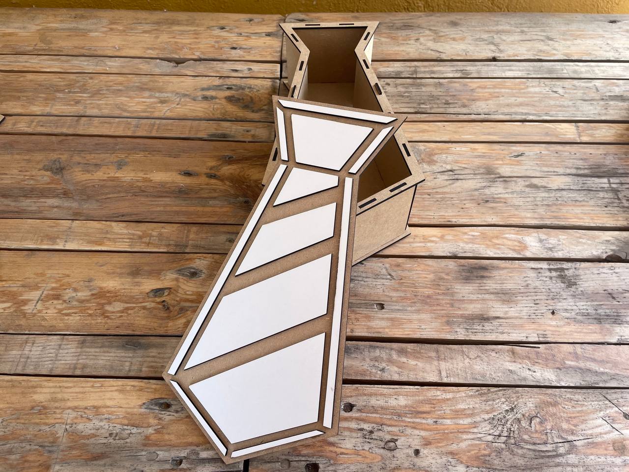 Caja Corbata